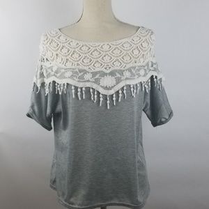 Gray Top w White Crochet Collar Short Sleeves Sz M